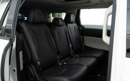 KIA Carnival, 2023 год, 4 935 046 рублей, 7 фотография