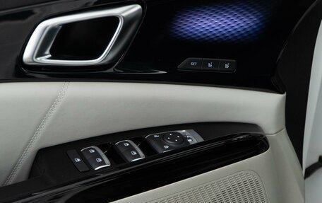 KIA Carnival, 2023 год, 4 935 046 рублей, 24 фотография