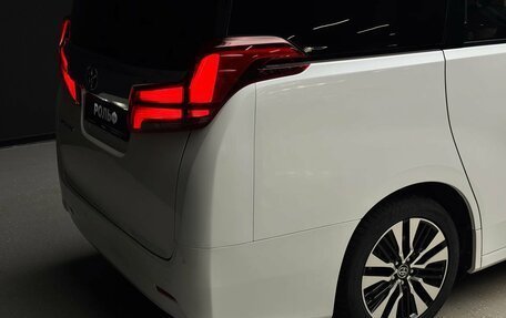 Toyota Alphard III, 2023 год, 6 790 000 рублей, 9 фотография