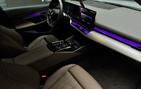 BMW 5 серия, 2025 год, 7 800 000 рублей, 10 фотография