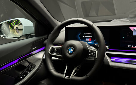 BMW 5 серия, 2025 год, 7 800 000 рублей, 12 фотография