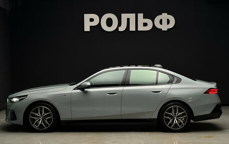 BMW 5 серия, 2025 год, 7 800 000 рублей, 6 фотография