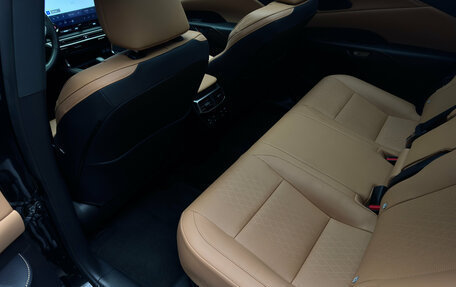 Lexus RX IV рестайлинг, 2024 год, 10 500 000 рублей, 19 фотография