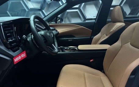 Lexus RX IV рестайлинг, 2024 год, 10 500 000 рублей, 14 фотография