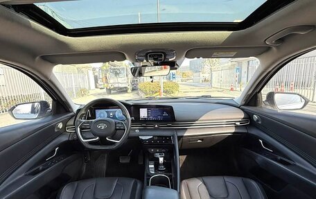 Hyundai Elantra, 2022 год, 1 520 000 рублей, 6 фотография