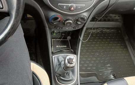 Hyundai Solaris II рестайлинг, 2016 год, 970 000 рублей, 16 фотография