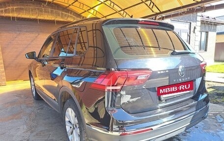 Volkswagen Tiguan II, 2021 год, 2 550 000 рублей, 4 фотография