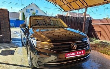 Volkswagen Tiguan II, 2021 год, 2 550 000 рублей, 6 фотография