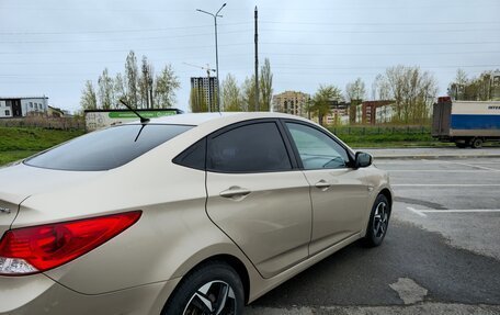 Hyundai Solaris II рестайлинг, 2012 год, 850 000 рублей, 4 фотография