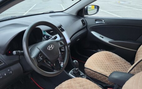 Hyundai Solaris II рестайлинг, 2012 год, 850 000 рублей, 5 фотография