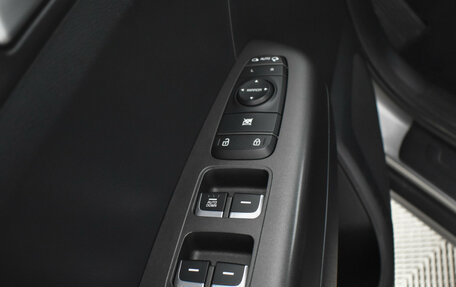 KIA Sportage IV рестайлинг, 2020 год, 2 360 000 рублей, 20 фотография