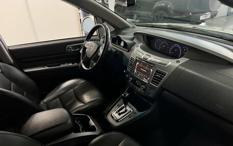 SsangYong Korando Turismo, 2018 год, 3 050 000 рублей, 22 фотография