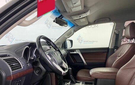 Toyota Land Cruiser Prado 150 рестайлинг 2, 2015 год, 2 849 000 рублей, 8 фотография