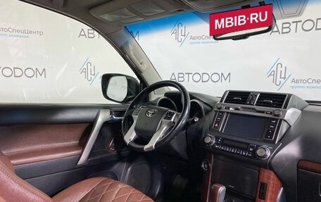 Toyota Land Cruiser Prado 150 рестайлинг 2, 2015 год, 2 849 000 рублей, 10 фотография
