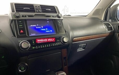 Toyota Land Cruiser Prado 150 рестайлинг 2, 2015 год, 2 849 000 рублей, 13 фотография