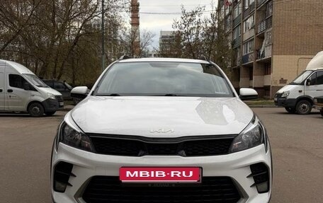 KIA Rio IV, 2021 год, 1 950 000 рублей, 1 фотография