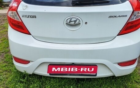 Hyundai Solaris II рестайлинг, 2012 год, 350 000 рублей, 1 фотография