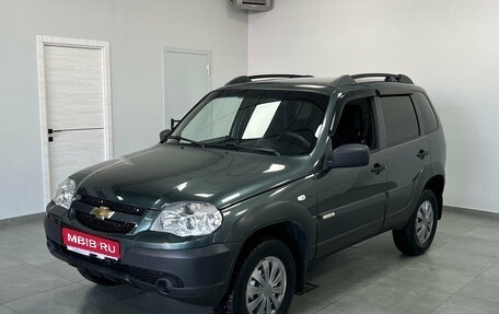 Chevrolet Niva I рестайлинг, 2017 год, 740 000 рублей, 1 фотография