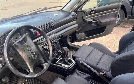 Audi A4, 1995 год, 400 000 рублей, 4 фотография