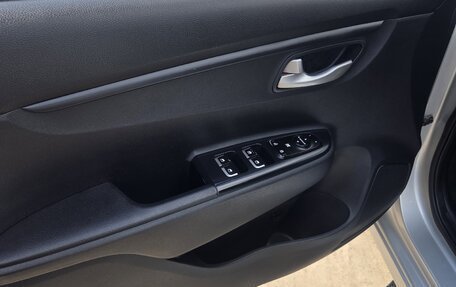 KIA Rio IV, 2017 год, 1 050 000 рублей, 10 фотография