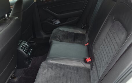 Volkswagen Passat B8 рестайлинг, 2018 год, 2 300 000 рублей, 2 фотография