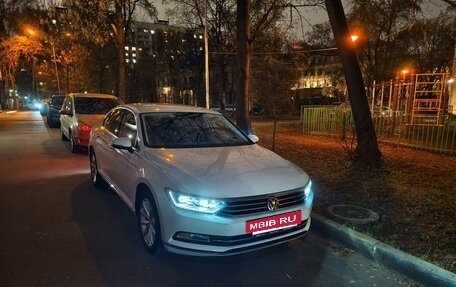 Volkswagen Passat B8 рестайлинг, 2018 год, 2 300 000 рублей, 20 фотография