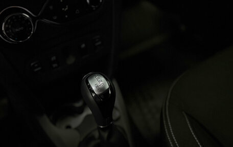 Renault Logan II, 2018 год, 829 900 рублей, 12 фотография