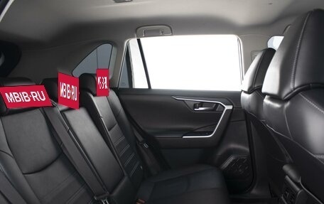 Toyota RAV4, 2021 год, 3 520 000 рублей, 6 фотография