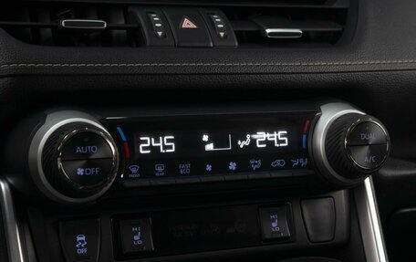 Toyota RAV4, 2021 год, 3 520 000 рублей, 15 фотография