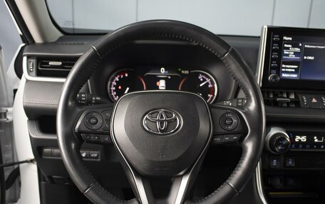 Toyota RAV4, 2021 год, 3 520 000 рублей, 12 фотография