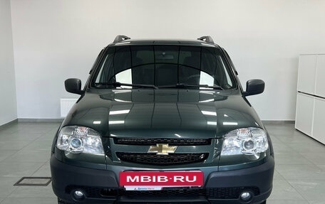 Chevrolet Niva I рестайлинг, 2017 год, 740 000 рублей, 2 фотография