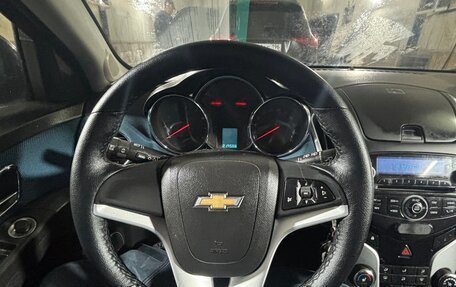 Chevrolet Cruze II, 2013 год, 800 000 рублей, 1 фотография