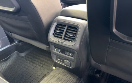 Volkswagen Tiguan II, 2020 год, 3 200 000 рублей, 17 фотография