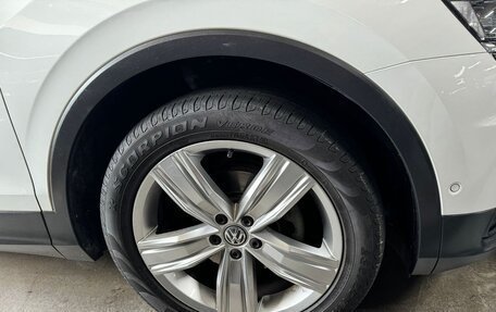 Volkswagen Tiguan II, 2020 год, 3 200 000 рублей, 21 фотография