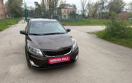 KIA Rio III рестайлинг, 2014 год, 1 350 000 рублей, 2 фотография