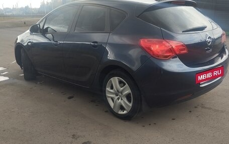 Opel Astra J, 2010 год, 490 000 рублей, 4 фотография