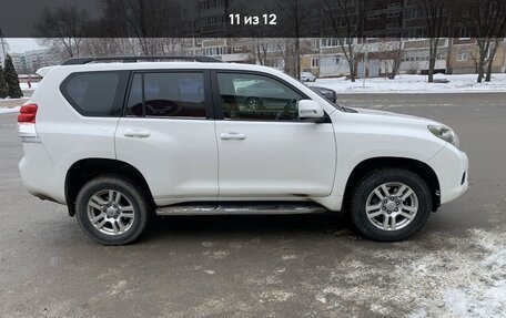 Toyota Land Cruiser Prado 150 рестайлинг 2, 2010 год, 2 650 000 рублей, 2 фотография