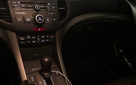 Honda Accord VIII рестайлинг, 2008 год, 1 000 000 рублей, 20 фотография