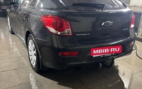 Chevrolet Cruze II, 2013 год, 800 000 рублей, 3 фотография