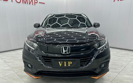 Honda Vezel, 2021 год, 1 700 000 рублей, 3 фотография