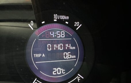 Honda Vezel, 2021 год, 1 700 000 рублей, 16 фотография