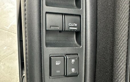 Honda Vezel, 2021 год, 1 700 000 рублей, 14 фотография