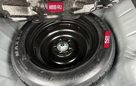 Honda Vezel, 2021 год, 1 700 000 рублей, 8 фотография