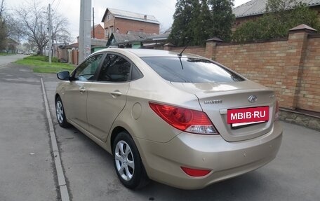 Hyundai Solaris II рестайлинг, 2013 год, 1 050 000 рублей, 8 фотография