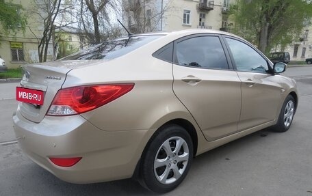 Hyundai Solaris II рестайлинг, 2013 год, 1 050 000 рублей, 10 фотография