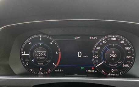 Volkswagen Tiguan II, 2018 год, 2 375 000 рублей, 19 фотография