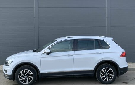 Volkswagen Tiguan II, 2018 год, 2 375 000 рублей, 13 фотография