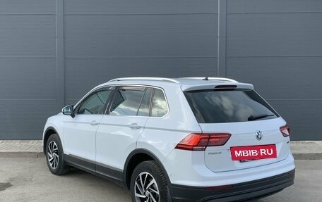Volkswagen Tiguan II, 2018 год, 2 375 000 рублей, 12 фотография