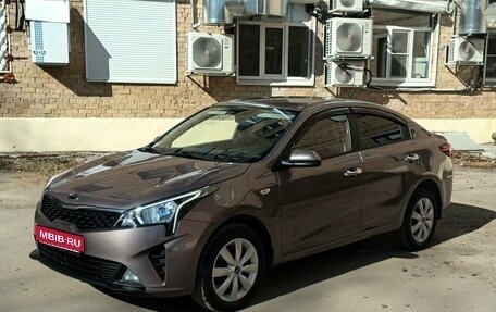 KIA Rio IV, 2021 год, 1 850 000 рублей, 1 фотография