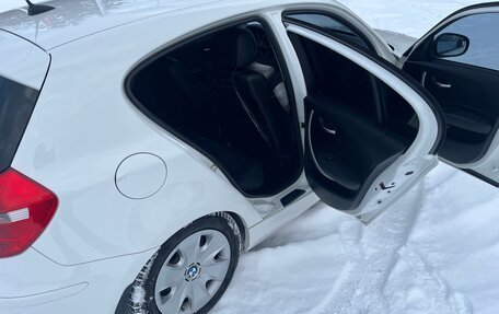 BMW 1 серия, 2010 год, 900 000 рублей, 14 фотография